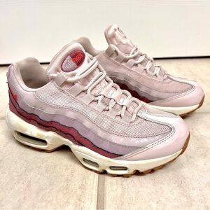 NIKE Women’s Air Max 95 Baby Pink Color Collection size 6.5